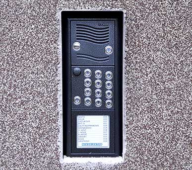 nykoelektro,domovní,domací,telefony,videotelefony,zvonky,Most,Litvínov,tesla,urnet,2u,pavelek,czechphone,abb,Legrand